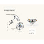 Elegant stud earring with polished 925 silver and sparkling center stone