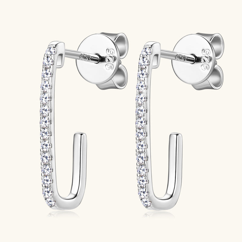 Earring hook and stone detail