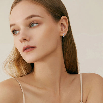 Hypoallergenic gold earrings ideal for sensitive skin types