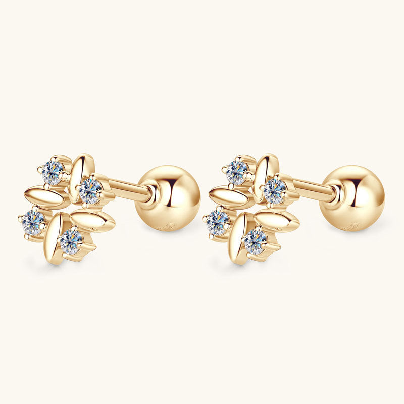 Detail of 14K gold setting with moissanite stone