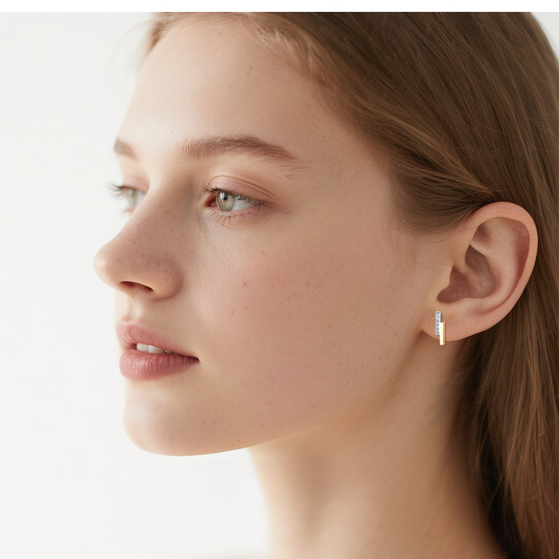 Detailed view highlighting the moissanite stones on Luckinging earrings