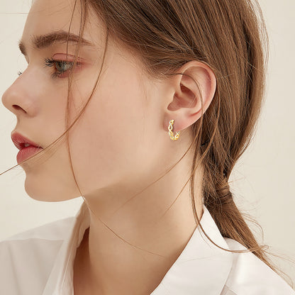 Luckinging huggie earrings minimalist luxury