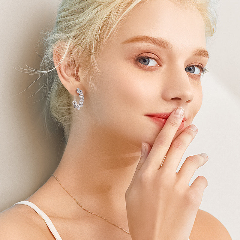 Luckinging Moissanite Chain Earrings in box
