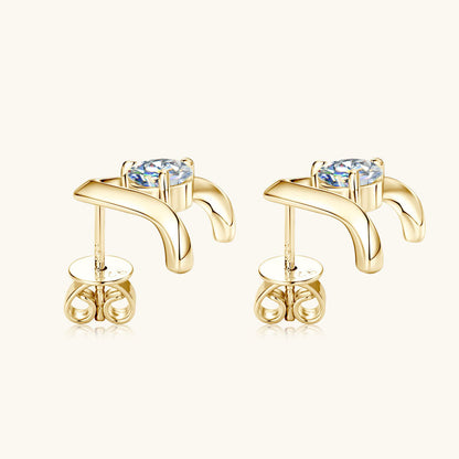 Detail of Moissanite stone in Luckinging Sterling Silver Earrings