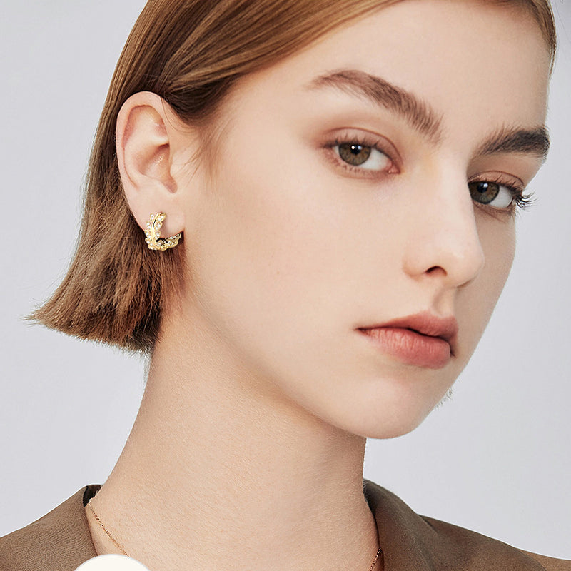 15mm silver leaf round earrings with 80 stones