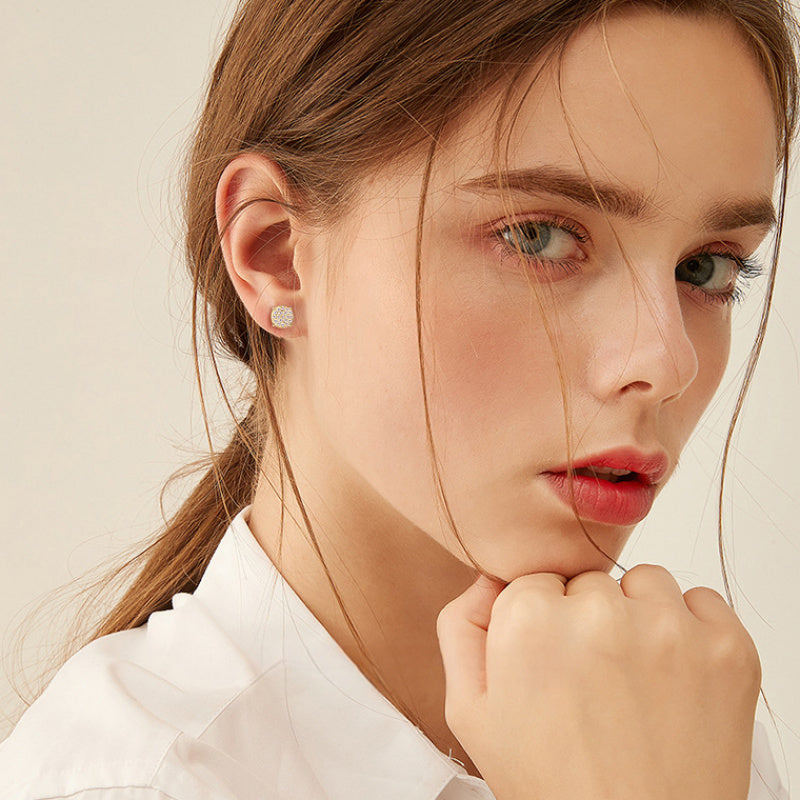 Side view of Luckinking Moissanite Stud Earrings with gold-plated posts
