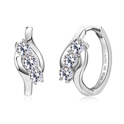 Luxury gift packaging for sterling silver moissanite huggie hoop earrings