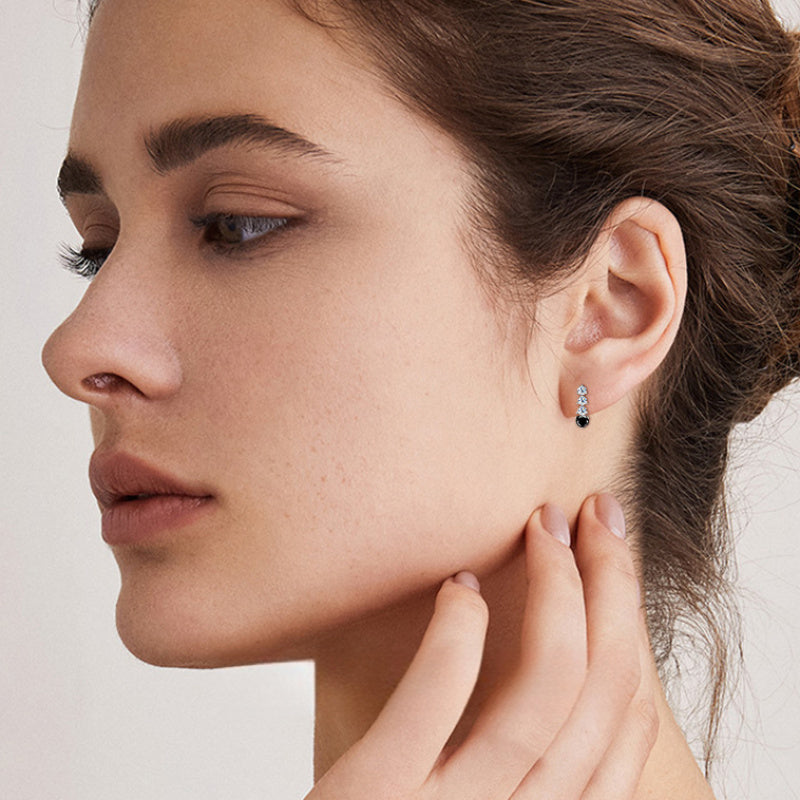 Simple Black and White Moissanite Earrings -  -  Luckinging