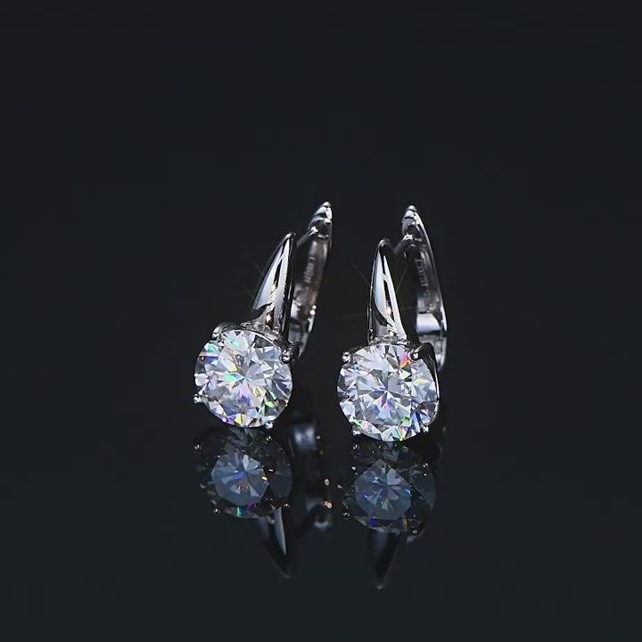 Luckinging Moissanite Huggie Earrings