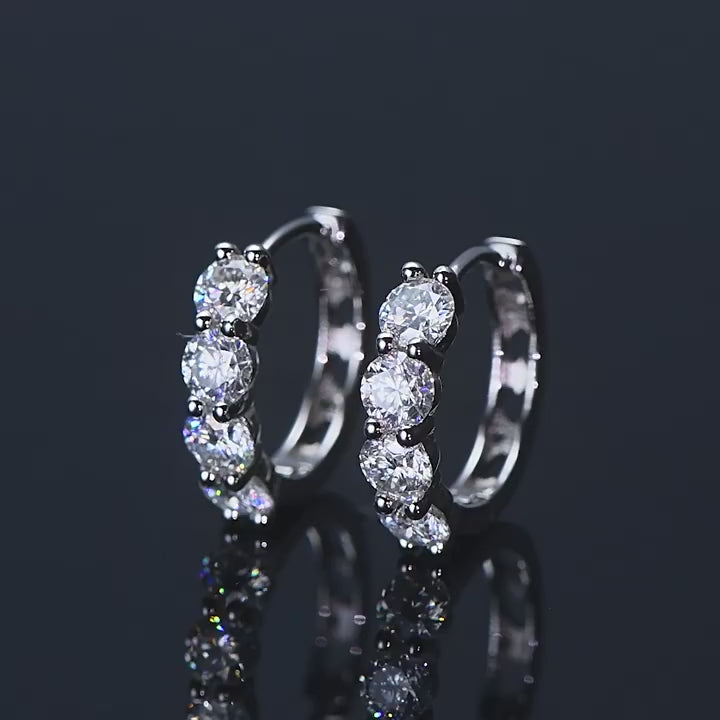 Luckinging Moissanite Huggie Earrings