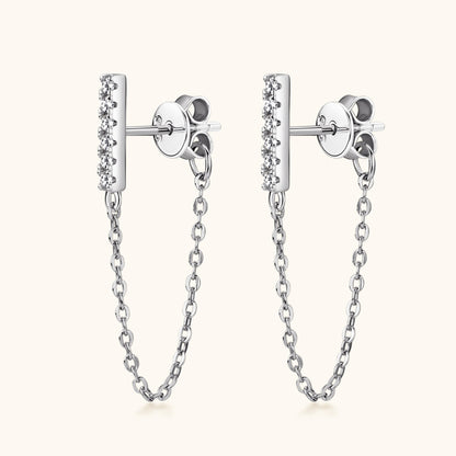 Detailed view of sterling silver chain links craftsmanship